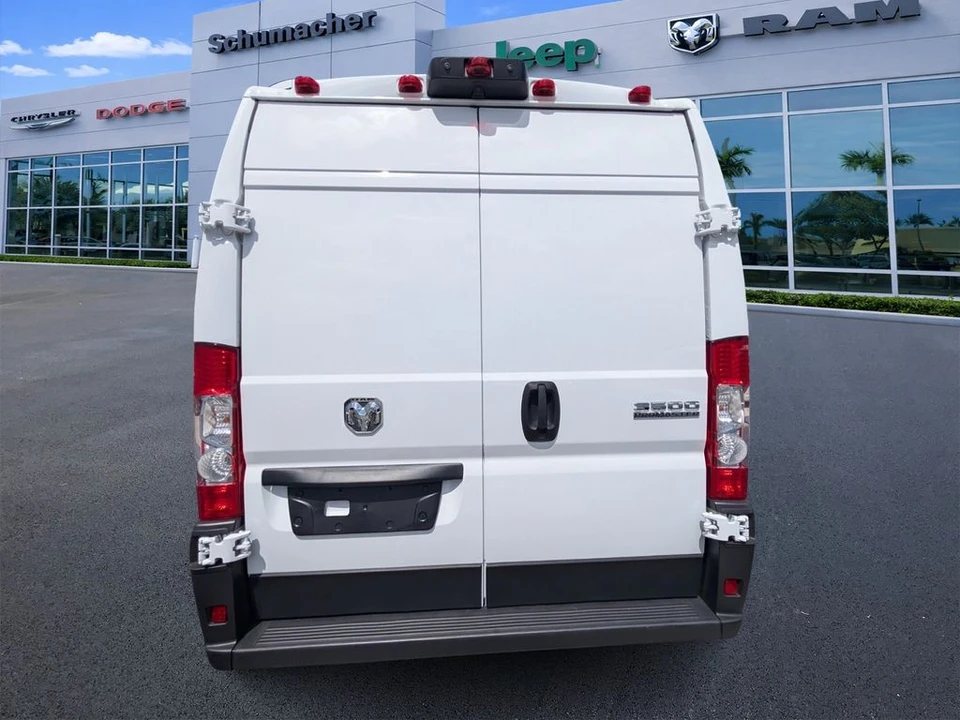 2025 Ram ProMaster - Image 5 of 21