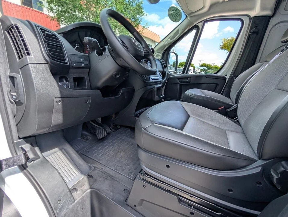 2025 Ram ProMaster - Image 9 of 21
