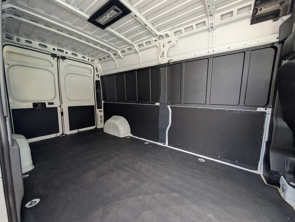 2025 Ram ProMaster - Image 13 of 21