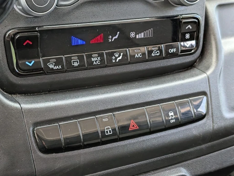 2025 Ram ProMaster - Image 18 of 21