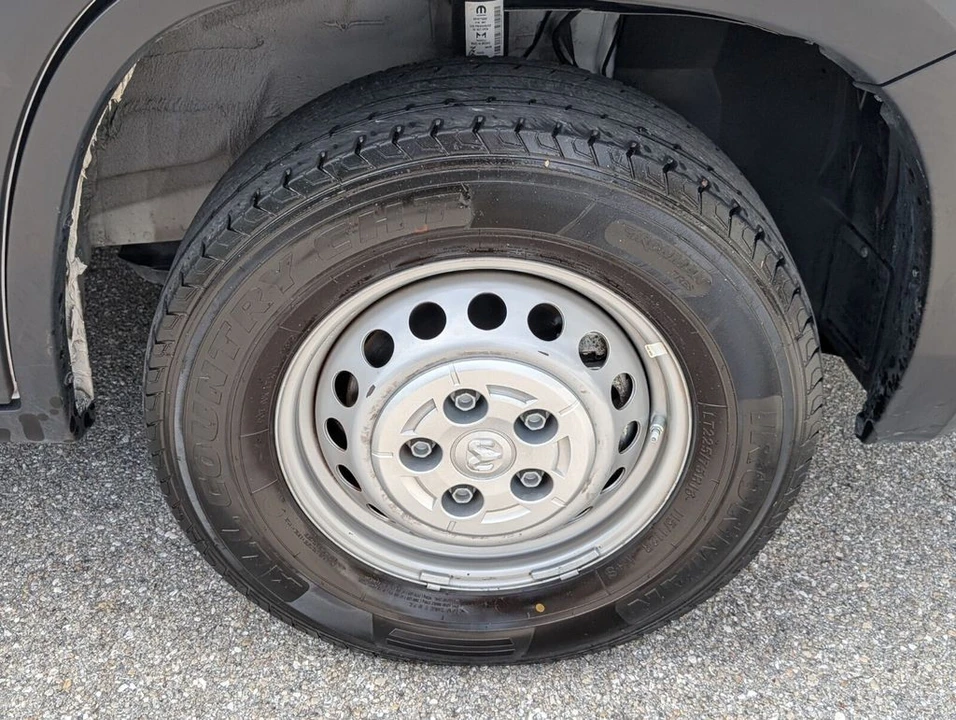 2025 Ram ProMaster - Image 16 of 21