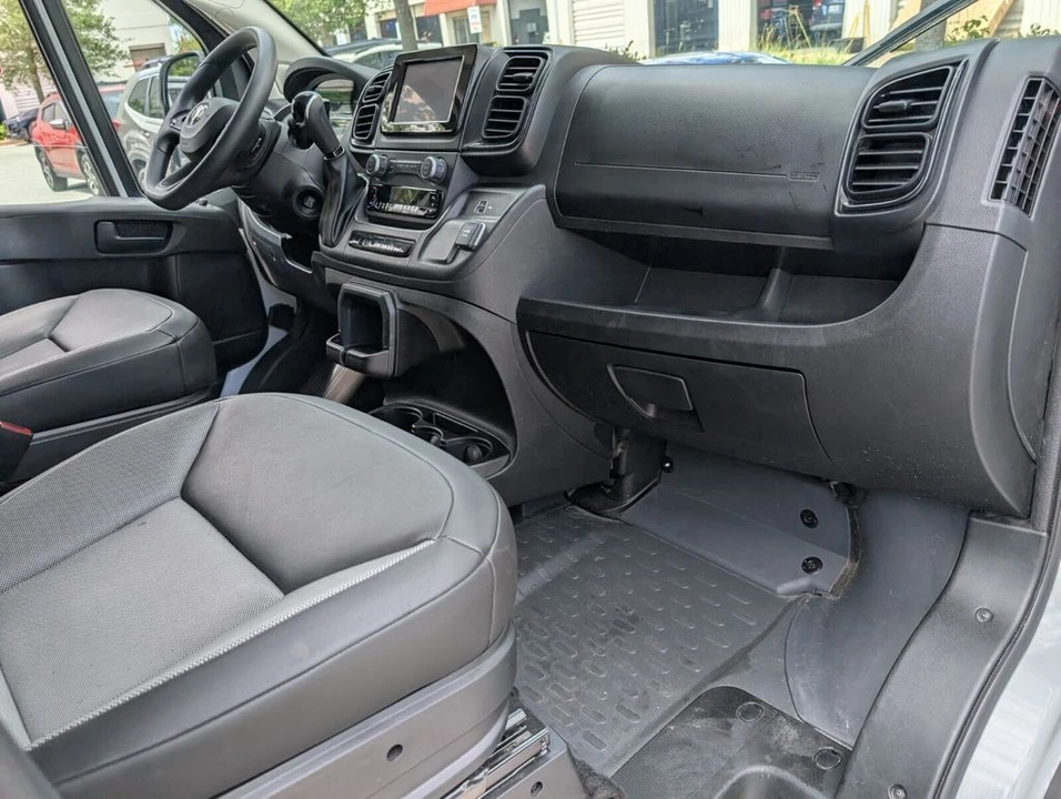 2025 Ram ProMaster - Image 14 of 21