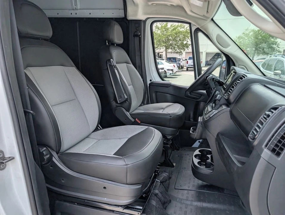 2025 Ram ProMaster - Image 15 of 21