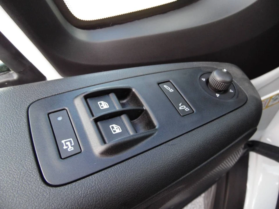 2025 Ram ProMaster - Image 15 of 21