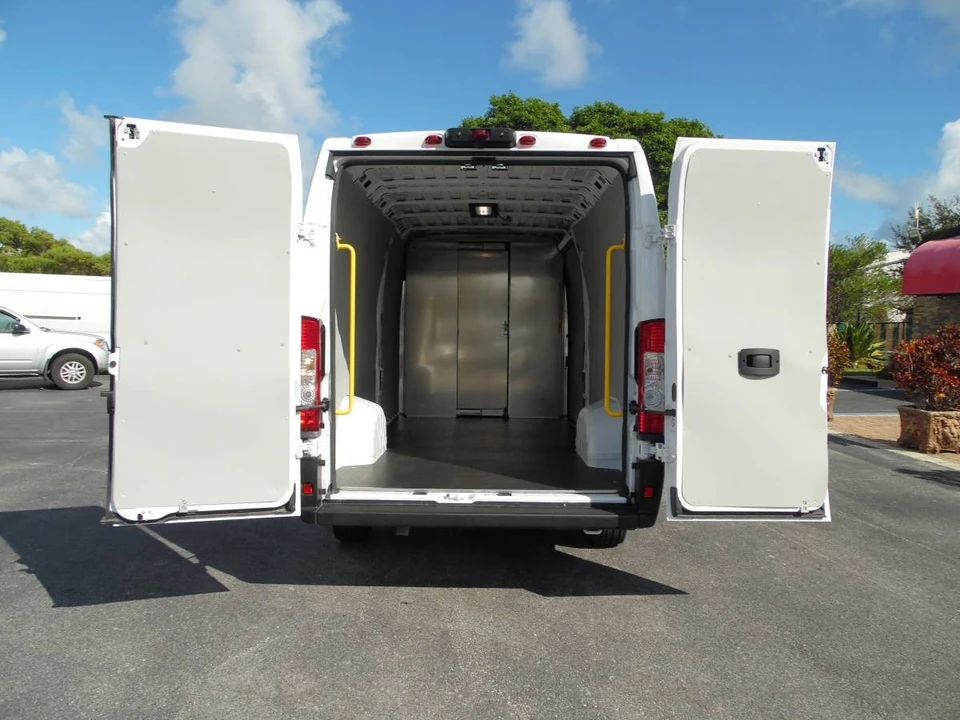 2025 Ram ProMaster - Image 8 of 21