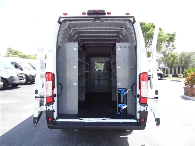 2025 Ram ProMaster - Image 9 of 21
