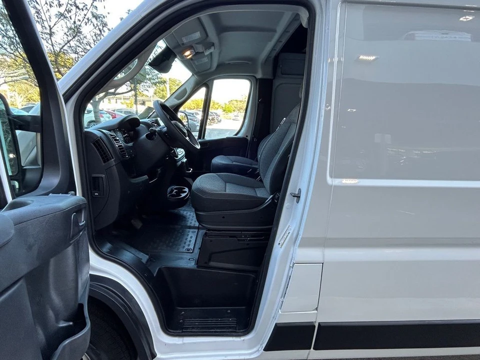 2025 Ram ProMaster - Image 15 of 21