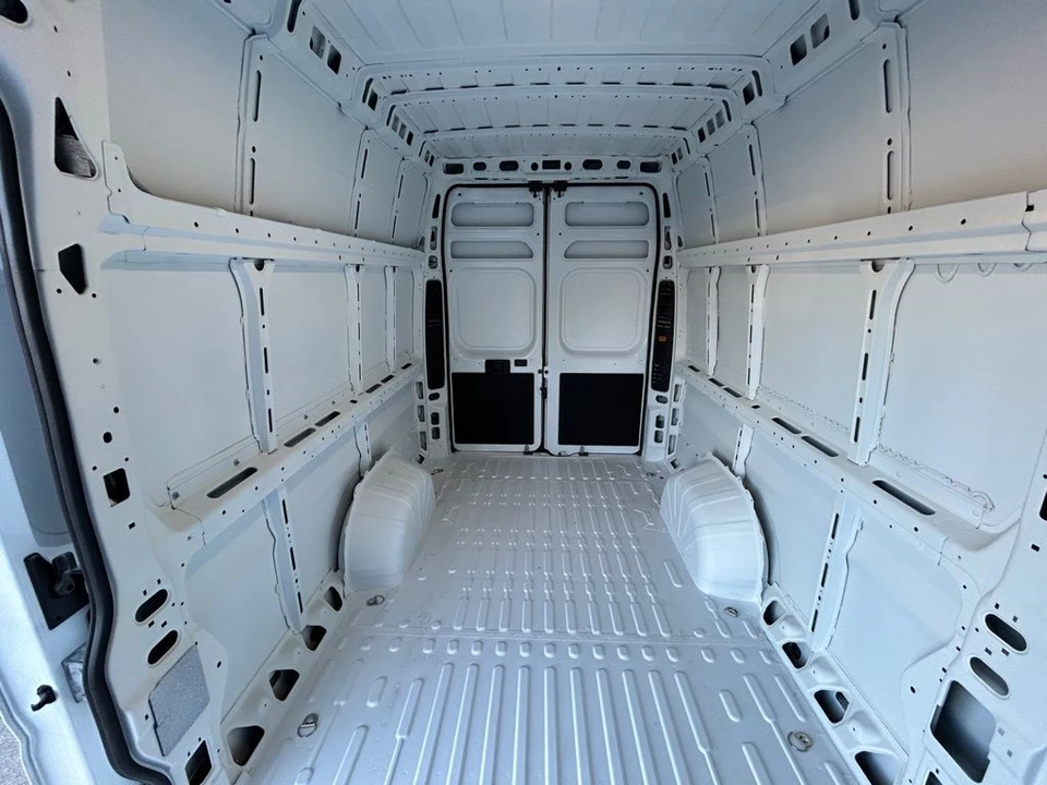 2025 Ram ProMaster - Image 13 of 21