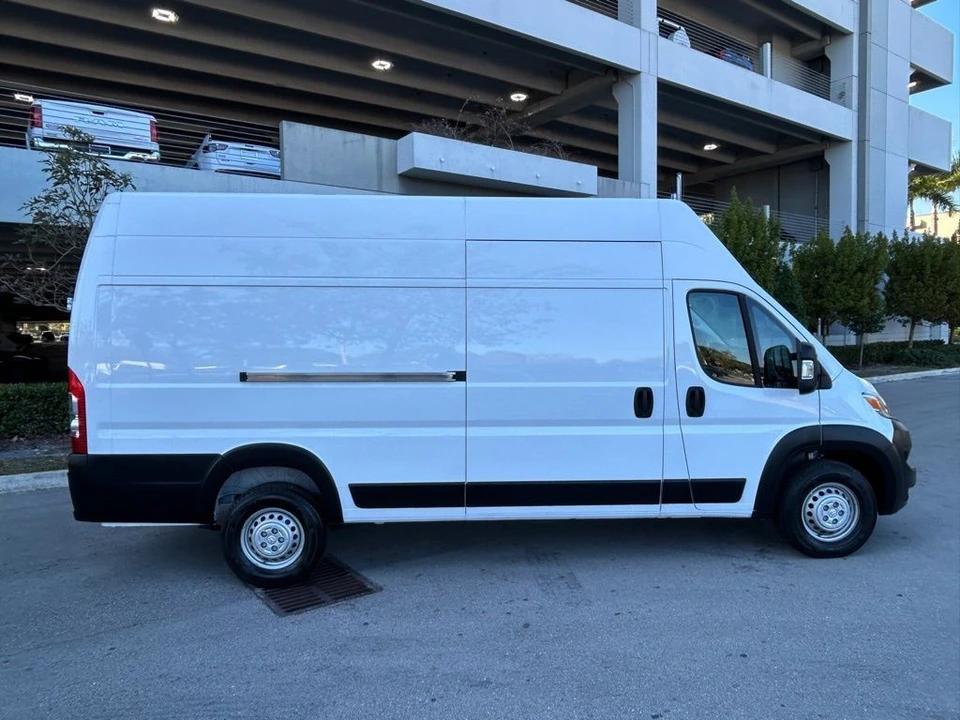2025 Ram ProMaster - Image 4 of 21