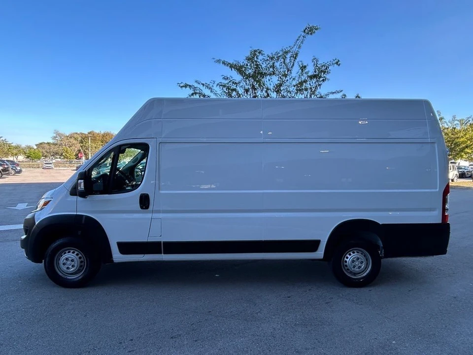 2025 Ram ProMaster - Image 8 of 21