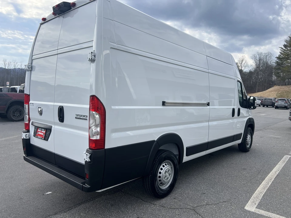 2025 Ram ProMaster - Image 3 of 12