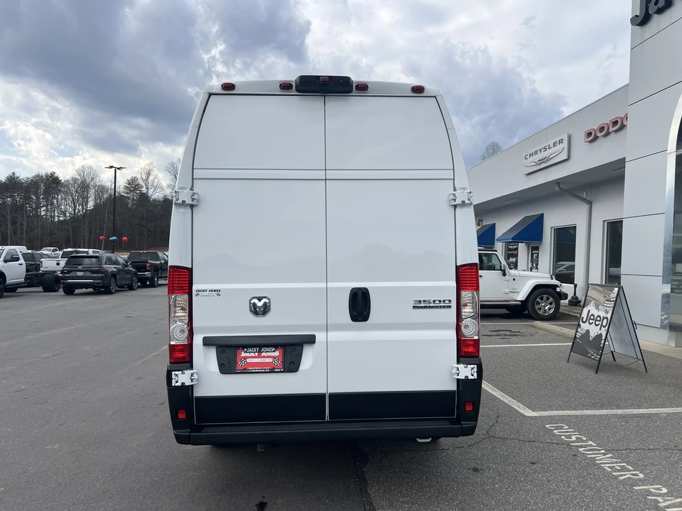 2025 Ram ProMaster - Image 2 of 21