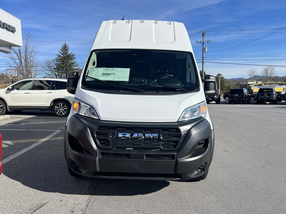 2025 Ram ProMaster - Image 5 of 12