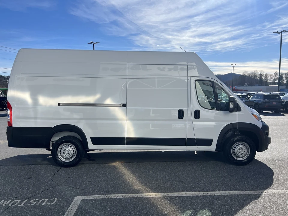 2025 Ram ProMaster - Image 4 of 21