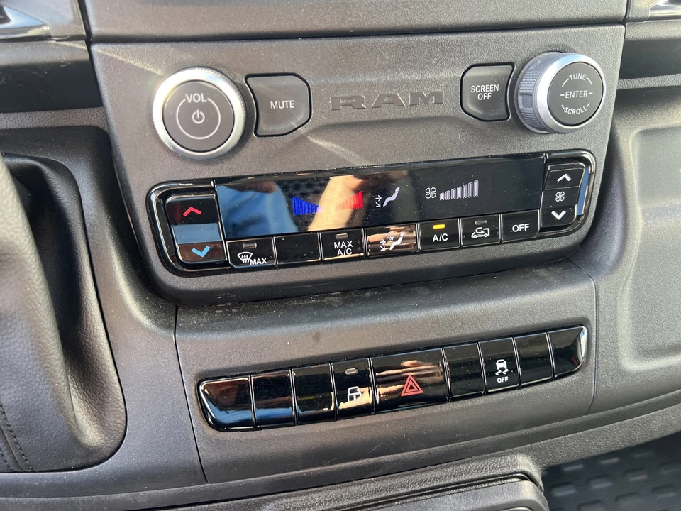 2025 Ram ProMaster - Image 19 of 21