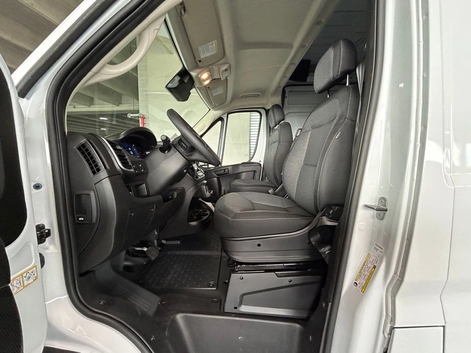 2025 Ram ProMaster - Image 12 of 21