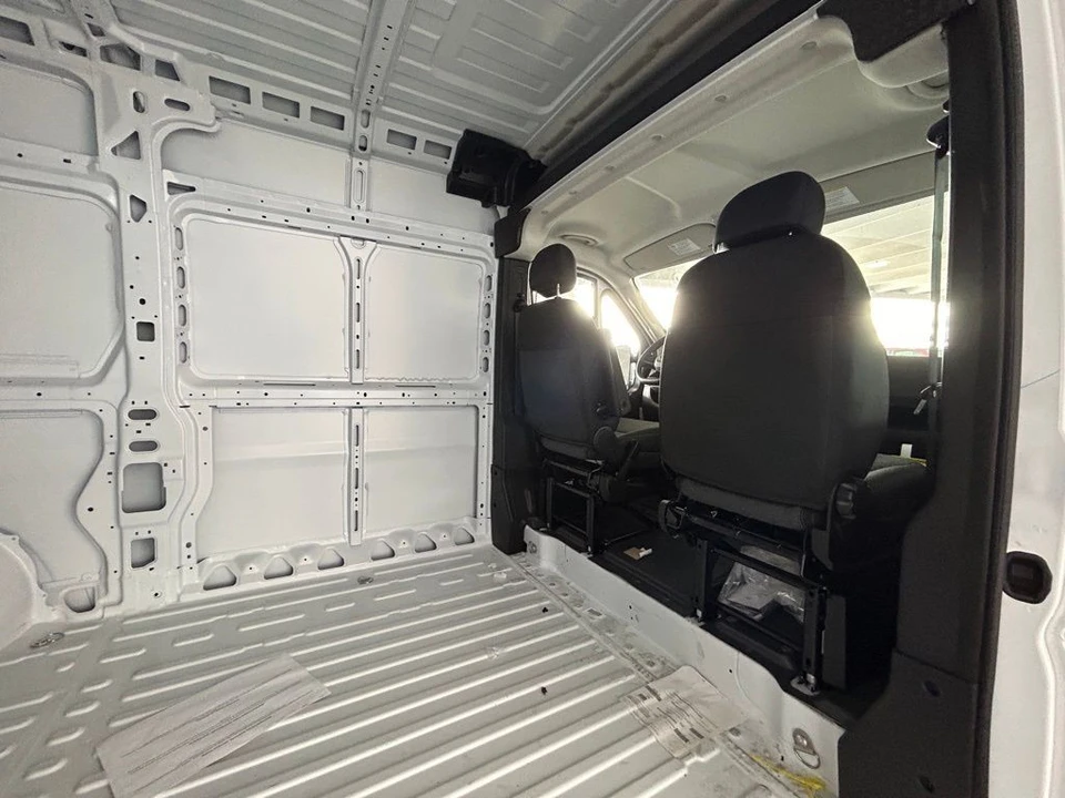 2025 Ram ProMaster - Image 9 of 21