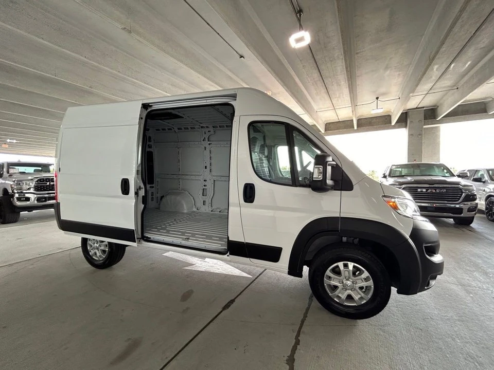 2025 Ram ProMaster - Image 7 of 21