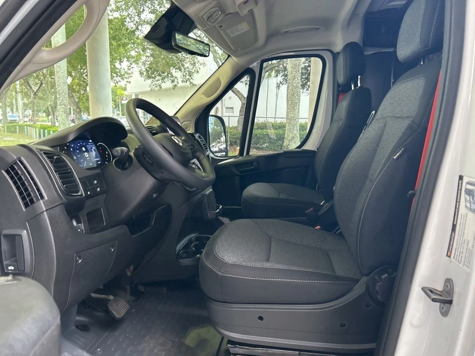 2025 Ram ProMaster - Image 5 of 12