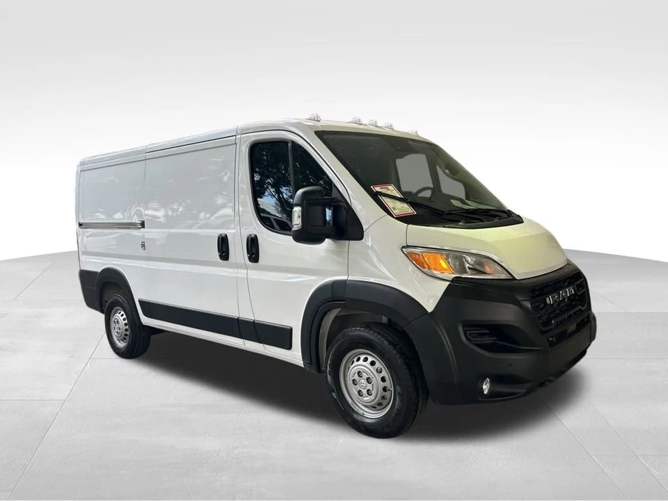 2025 Ram ProMaster - Image 2 of 12