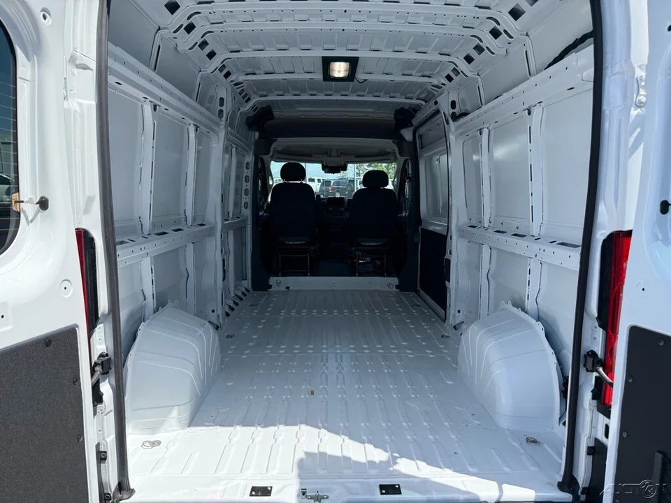 2025 Ram ProMaster - Image 6 of 9