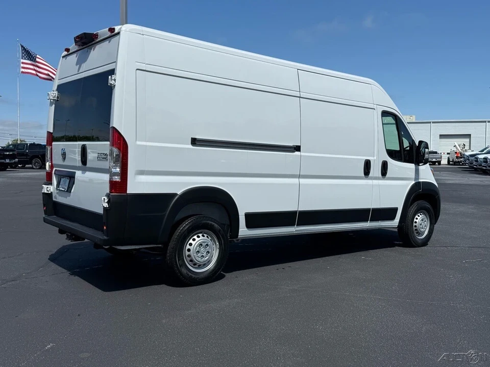 2025 Ram ProMaster - Image 3 of 9