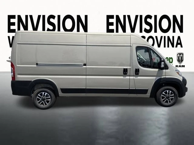2025 Ram ProMaster - Image 9 of 12