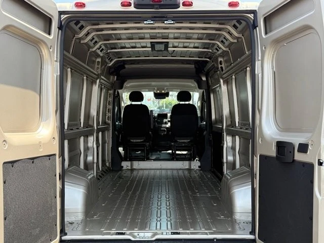 2025 Ram ProMaster - Image 11 of 12