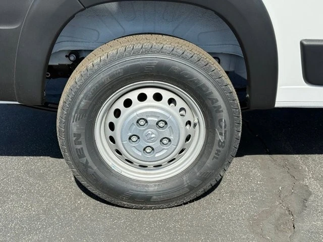 2025 Ram ProMaster - Image 10 of 12