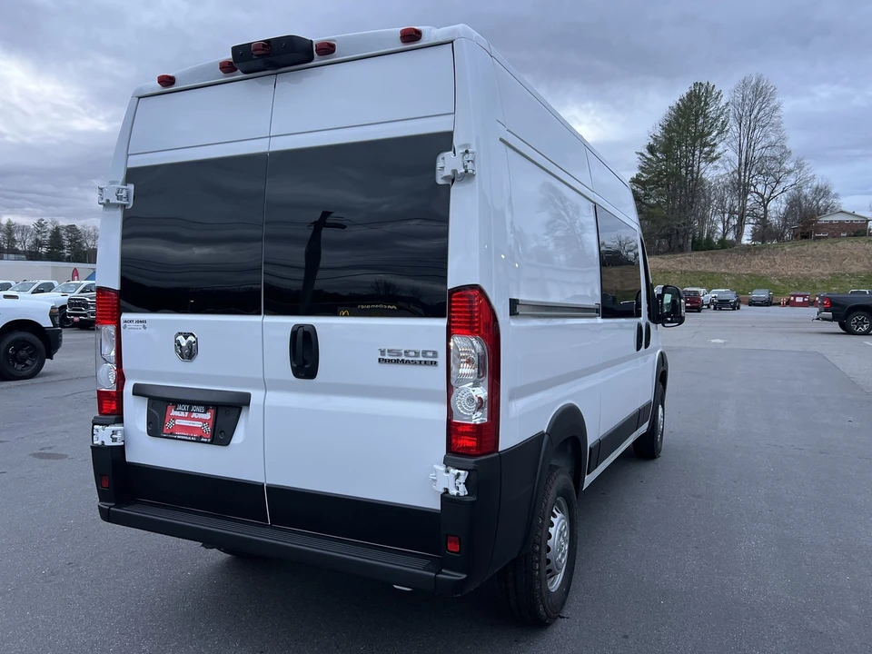 2025 Ram ProMaster - Image 3 of 12