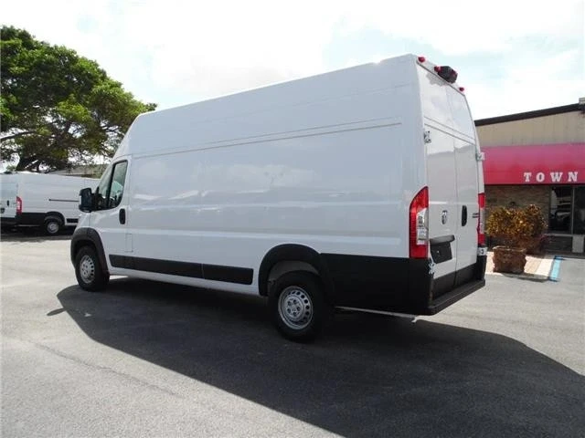 2025 Ram ProMaster - Image 4 of 21