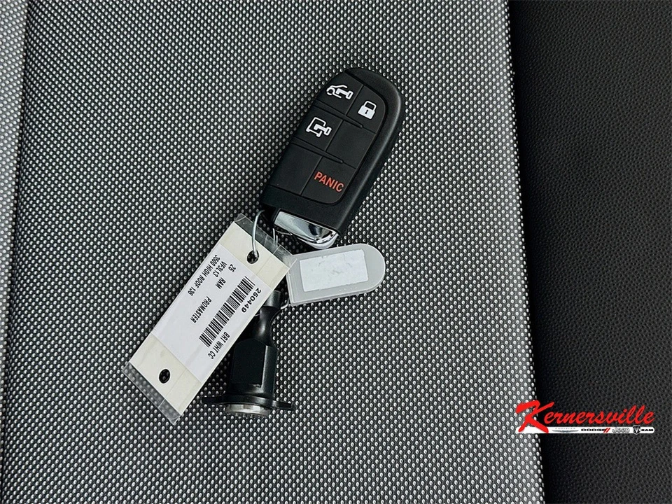 2025 Ram ProMaster - Image 20 of 21