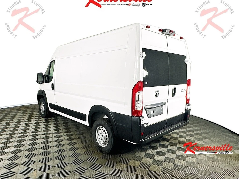 2025 Ram ProMaster - Image 5 of 12
