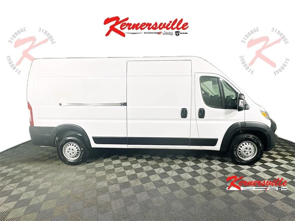 2025 Ram ProMaster - Image 8 of 12