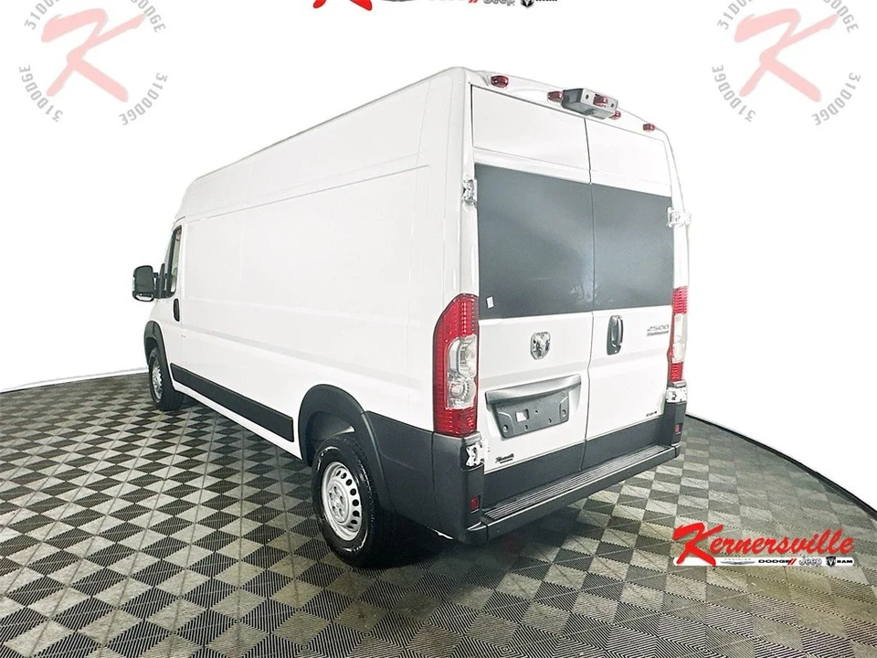 2025 Ram ProMaster - Image 5 of 12