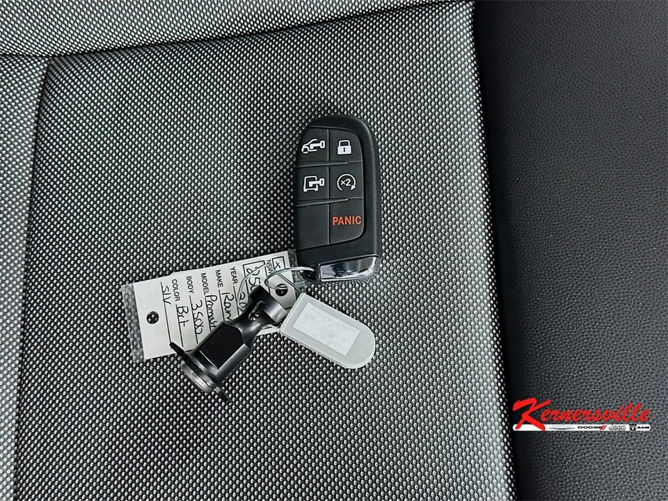 2025 Ram ProMaster - Image 20 of 21