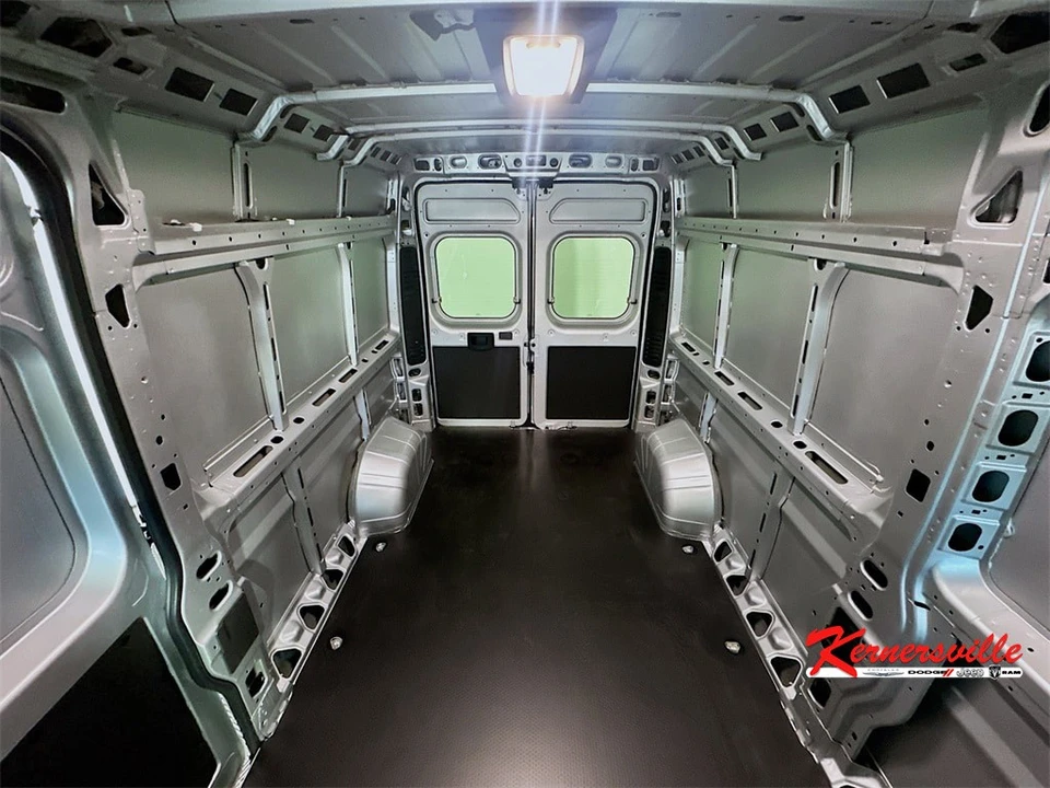 2025 Ram ProMaster - Image 11 of 12