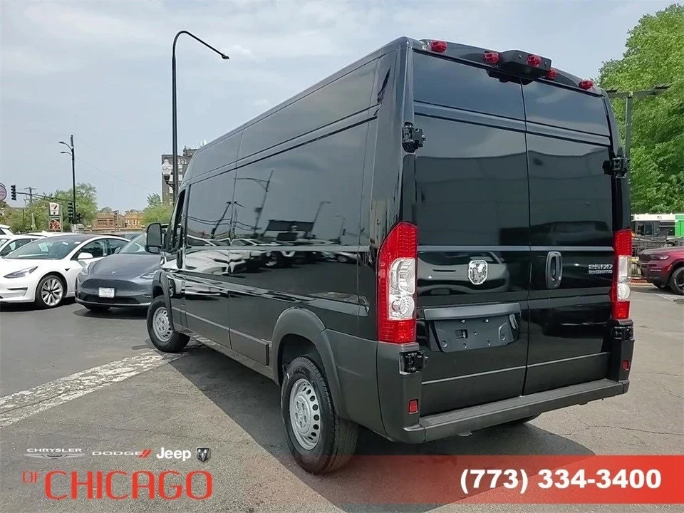 2025 Ram ProMaster - Image 9 of 12