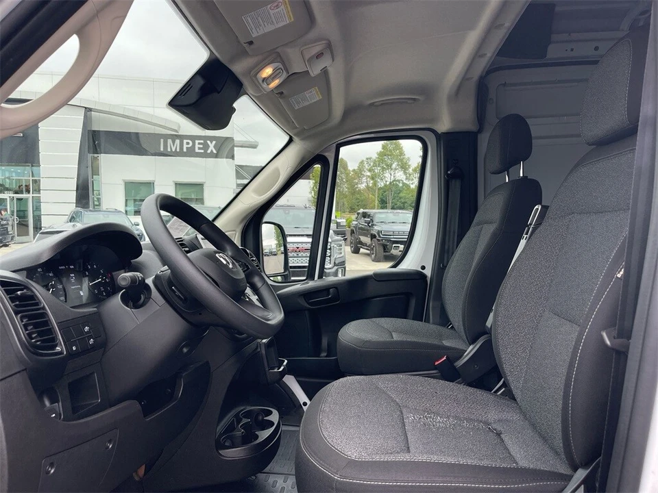 2025 Ram ProMaster - Image 9 of 12