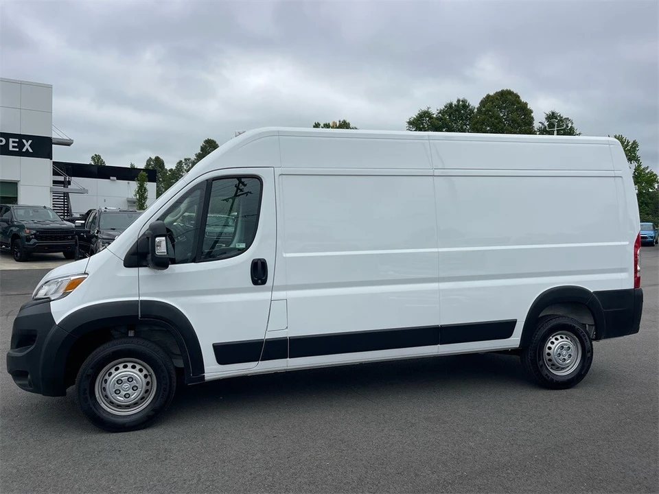 2025 Ram ProMaster - Image 2 of 12