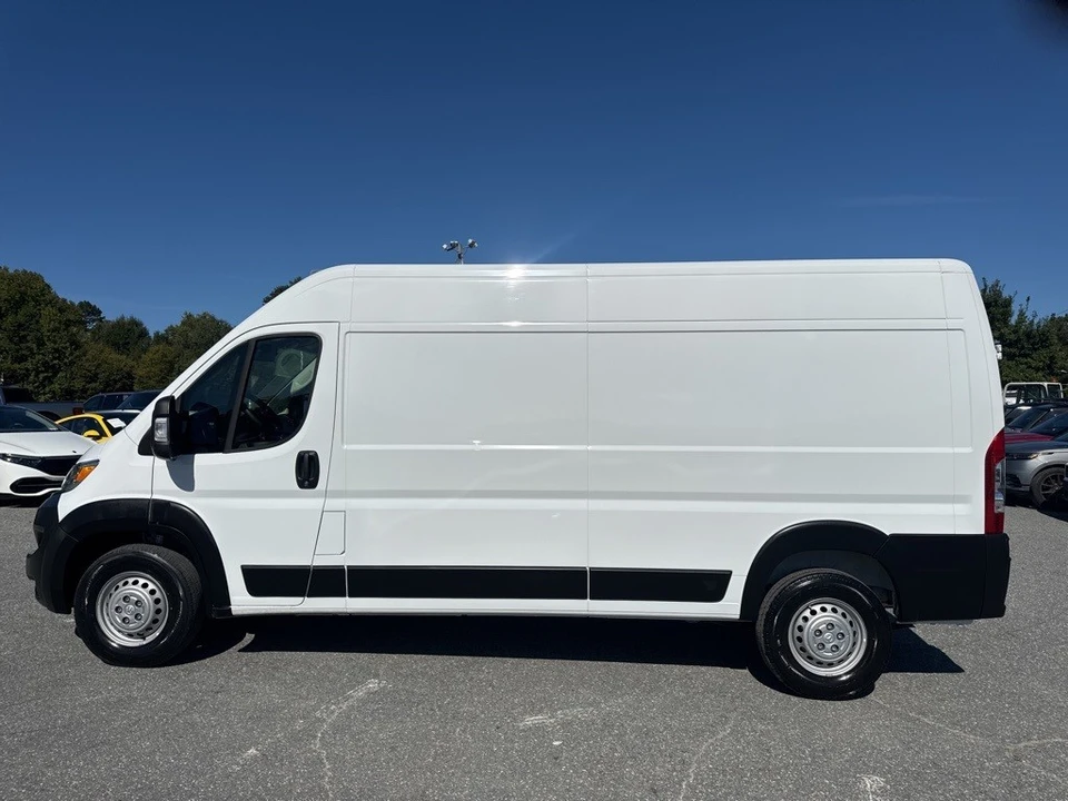2025 Ram ProMaster - Image 2 of 12