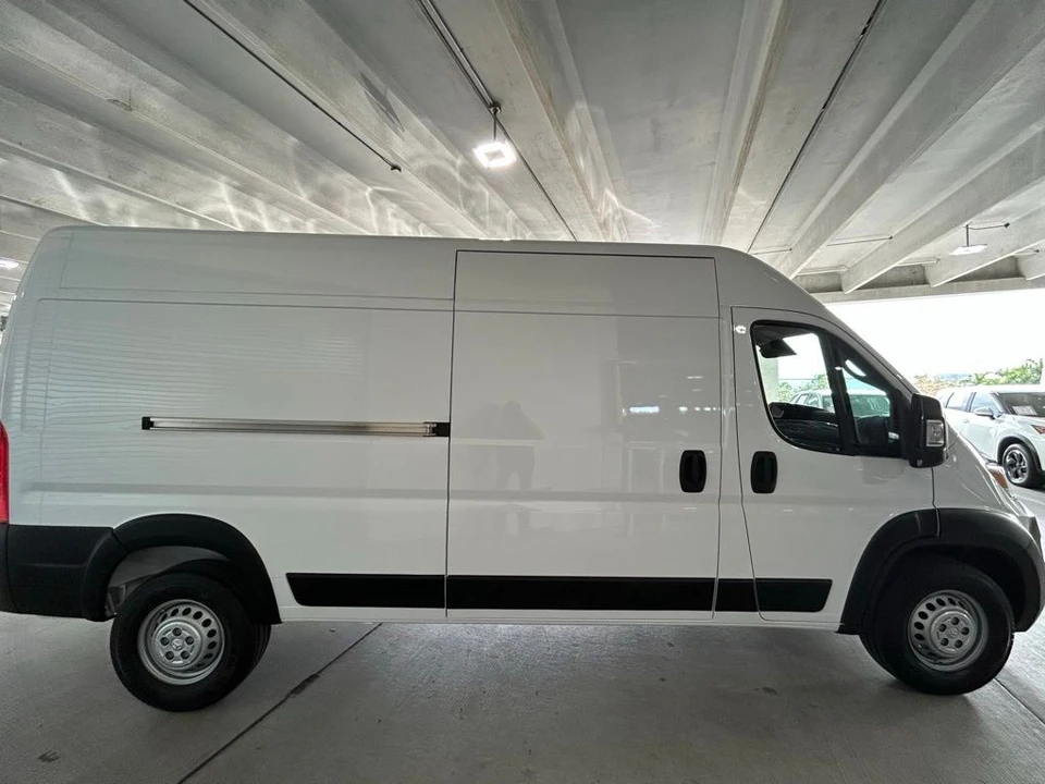 2025 Ram ProMaster - Image 3 of 12
