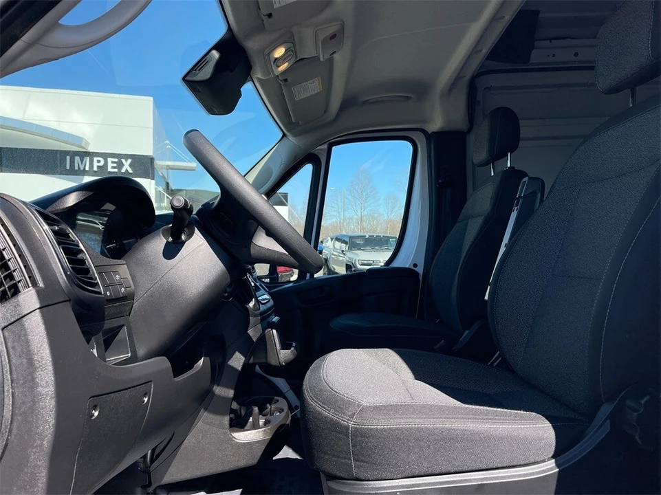 2025 Ram ProMaster - Image 9 of 12