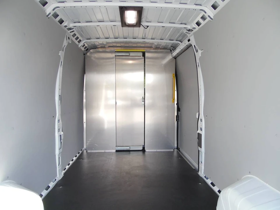 2025 Ram ProMaster - Image 10 of 21