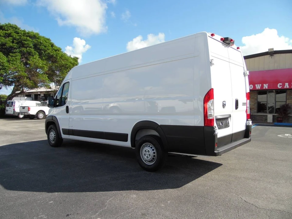 2025 Ram ProMaster - Image 4 of 21