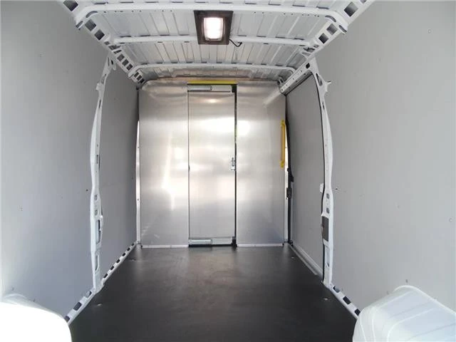 2025 Ram ProMaster - Image 10 of 21