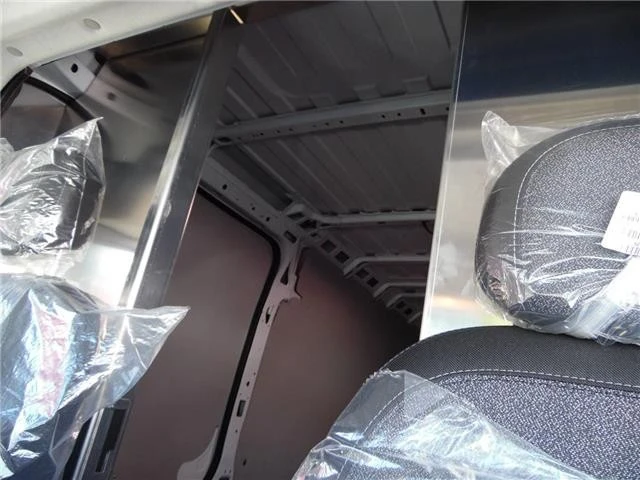 2025 Ram ProMaster - Image 17 of 21