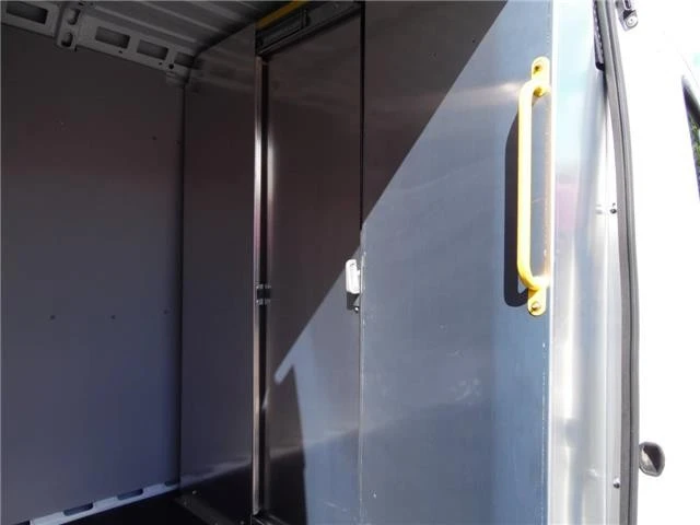 2025 Ram ProMaster - Image 13 of 21