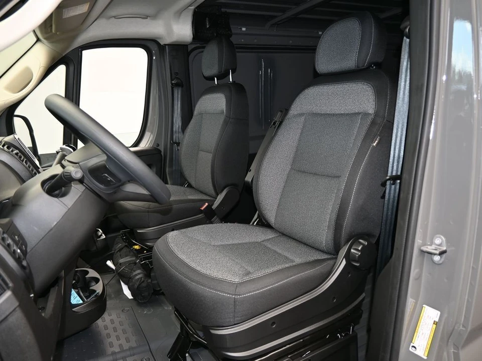 2025 Ram ProMaster - Image 10 of 12