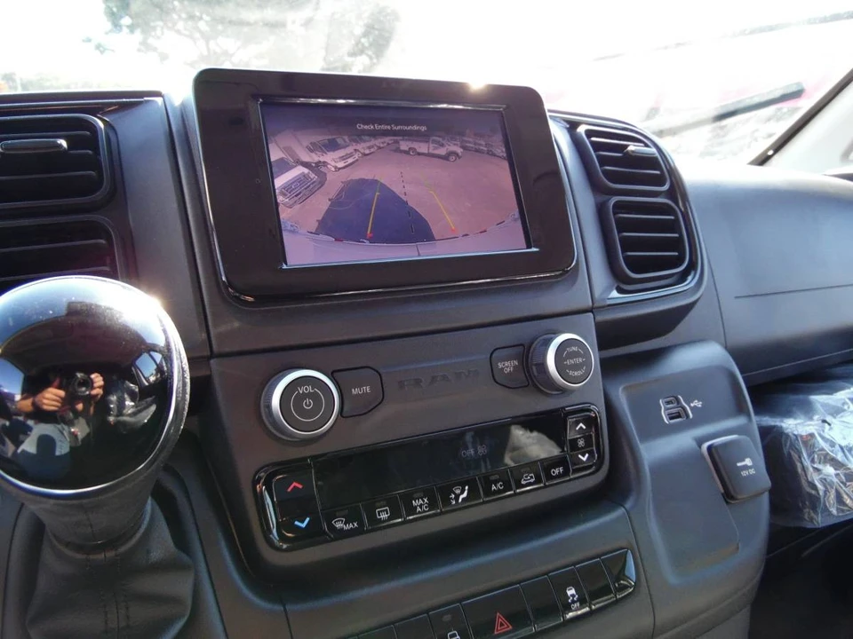2025 Ram ProMaster - Image 19 of 21